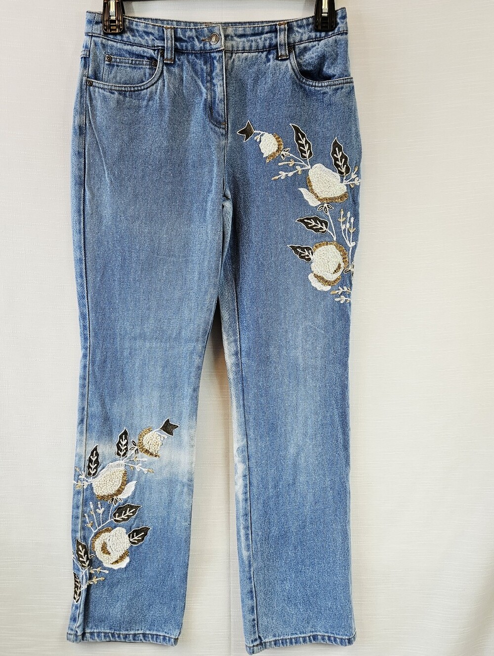 Vintage Jeanology Collection Floral Beaded Embroidered Jean size 6